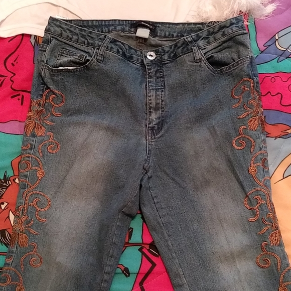 Jeans - Picture 1 of 4